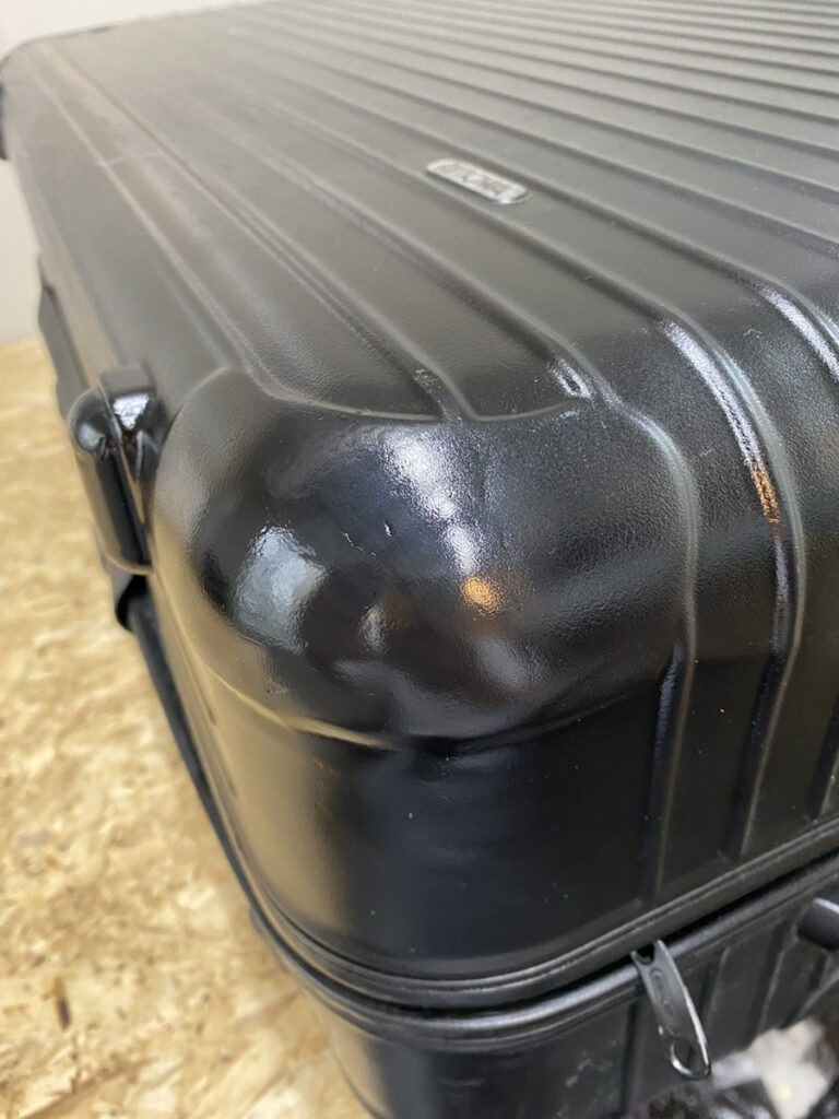 リモワ(RIMOWA)ボディ凹み修理 追加写真2