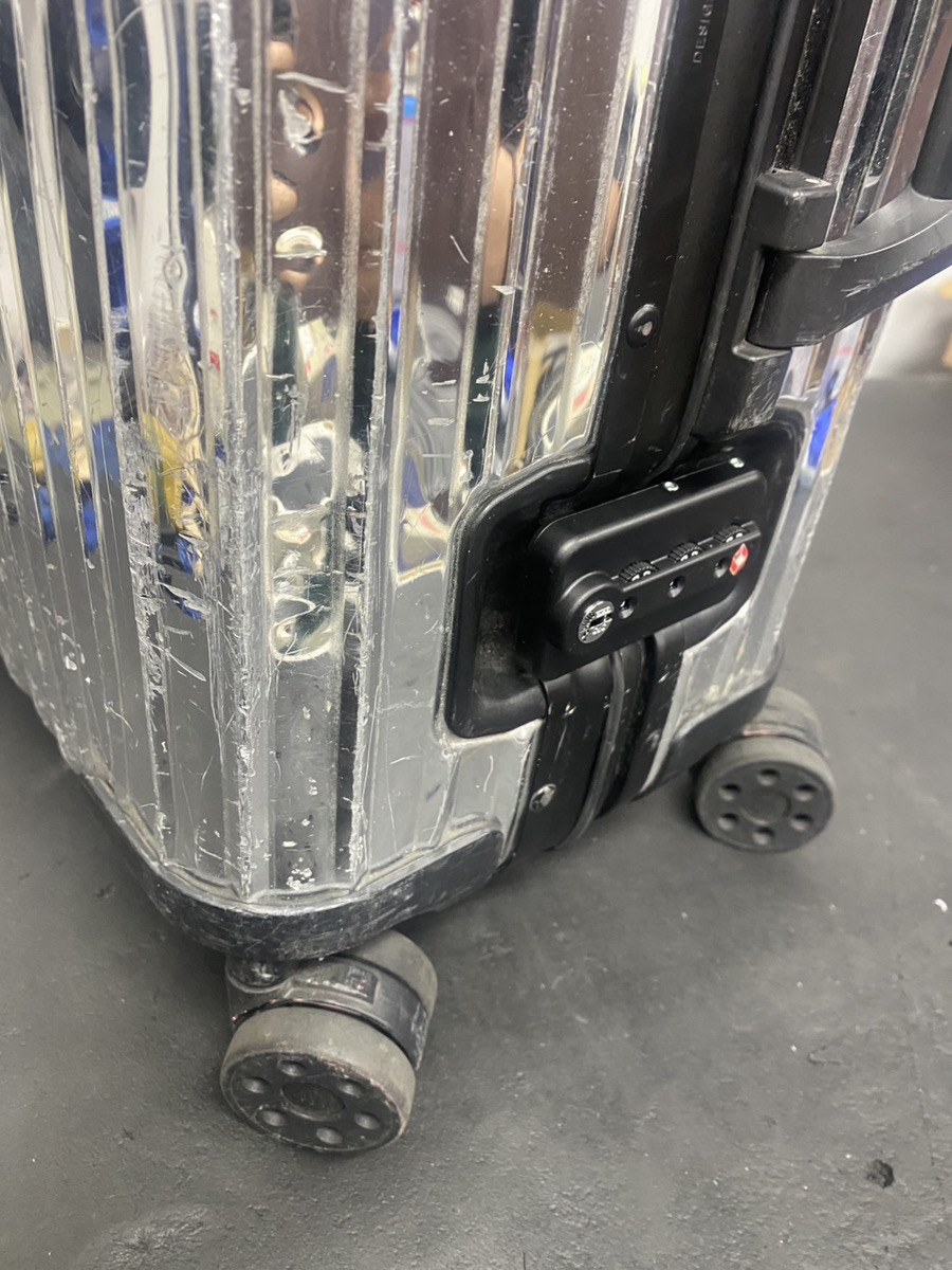 リモワ×モンクレール（RIMOWA Moncler）ロック交換の修理事例（純正品交換） 修理後