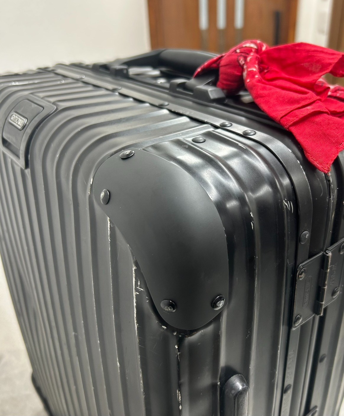 リモワ（RIMOWA)コーナープレート＋ハウジング交換の修理事例 修理後